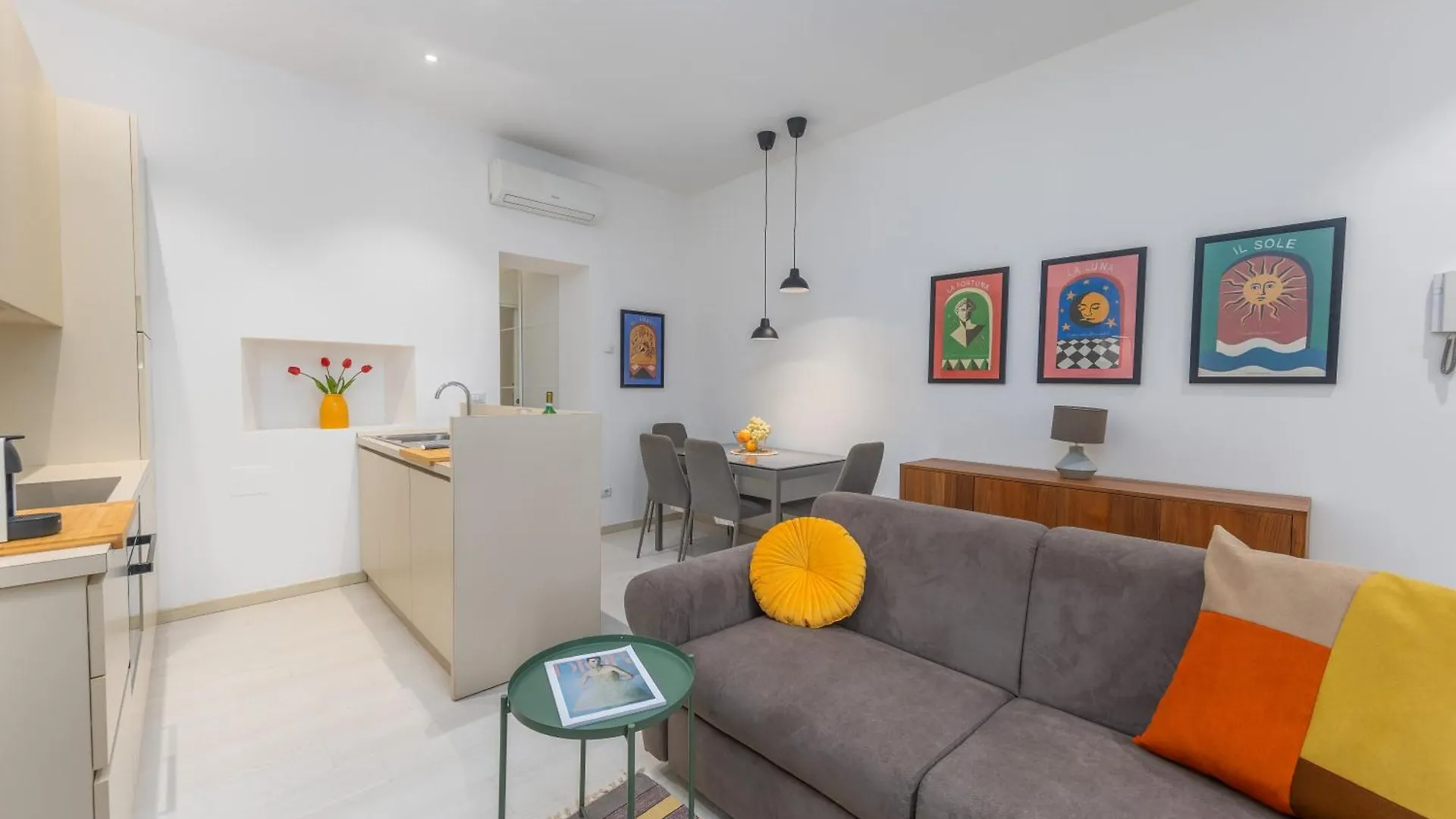 Gulli'S Apartment In Arco Della Pace Milano Italia