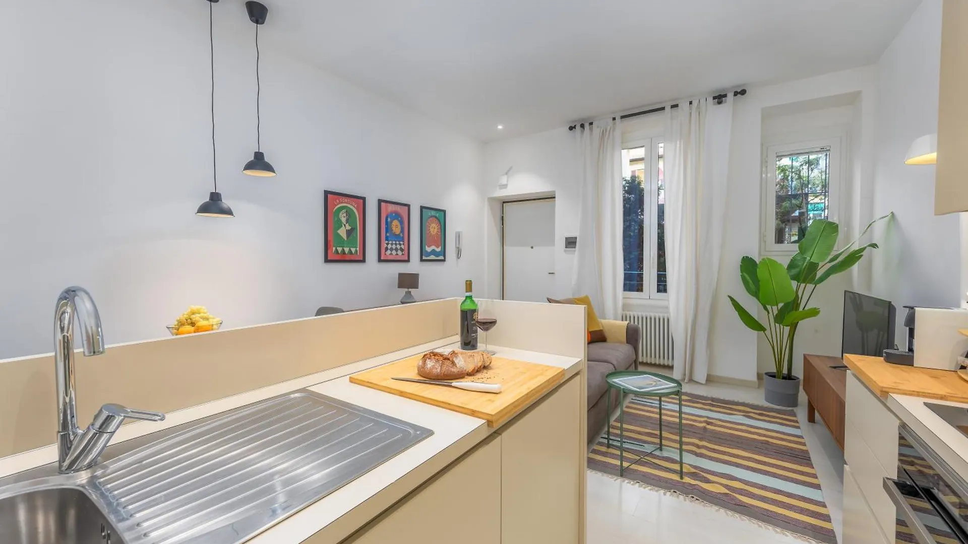 Gulli'S Apartment In Arco Della Pace Milan Italy